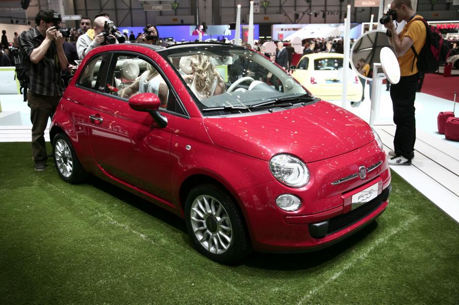  Fiat 500C 2010 года  (фото 1 из 25)
